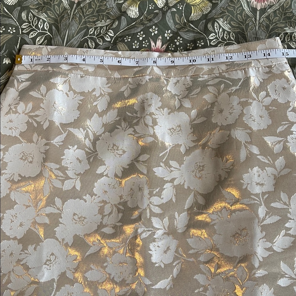 NWOT J. Crew Factory Floral Jacquard A Line‎ Skirt Metallic Gold Cream Size 4 - Picture 4 of 10